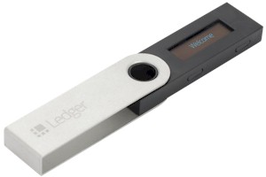 Ledger Nanop S Wallet - protects your bitcoins and other altcoins